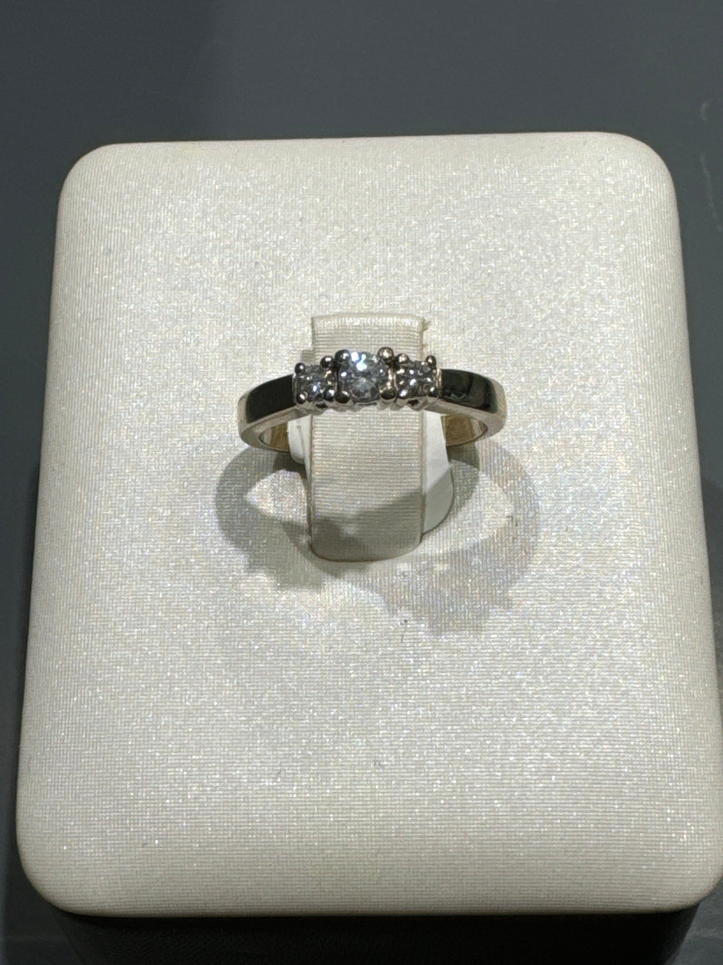 14K Gold Ring with.15CT Diamonds Ring