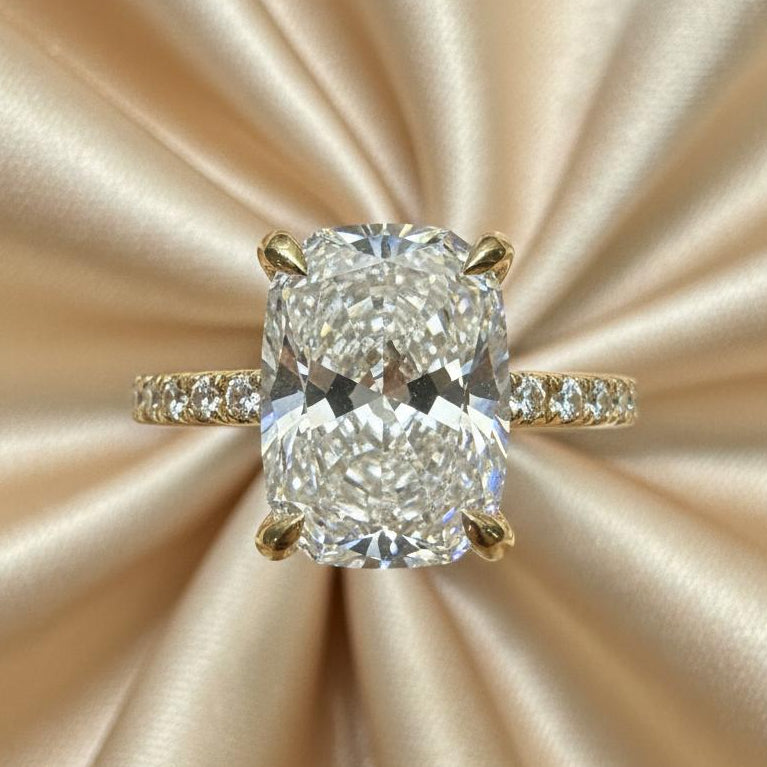 10K gold lab-grown diamond ring 3.17 carat show-stopping ethical luxury extraordinary brilliance