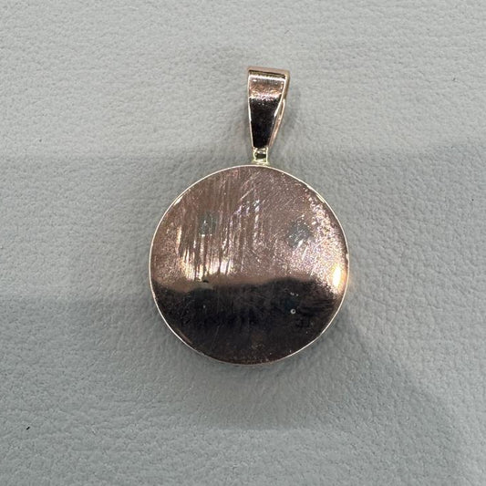 10K gold natural diamond pendant detail showing expert setting 0.8CT diamond extraordinary sparkle