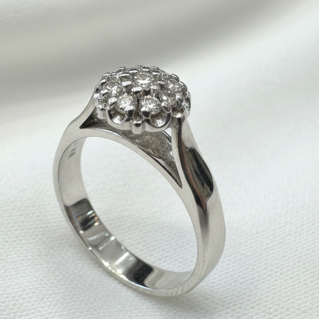 10K gold natural diamond ring detail showing quarter carat natural diamond sparkle