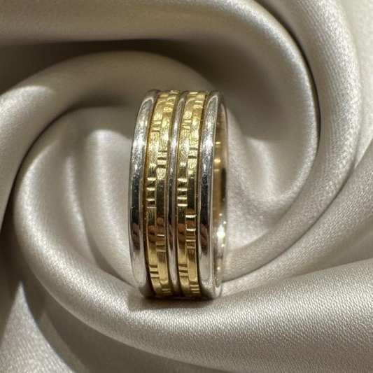 10K gold ring detail showing expert craftsmanship quality finish