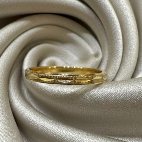 10K gold ring detail showing expert craftsmanship quality finish