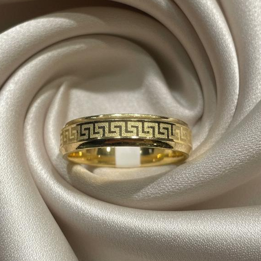 10K gold ring detail showing expert craftsmanship quality finish
