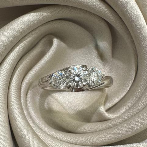 14K gold diamond ring detail showing expert setting diamond brilliance