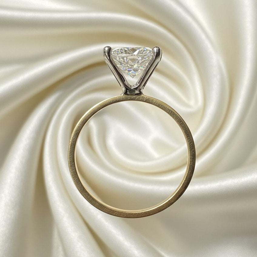 18K gold diamond ring 1.07CT detail showing expert setting and diamond brilliance