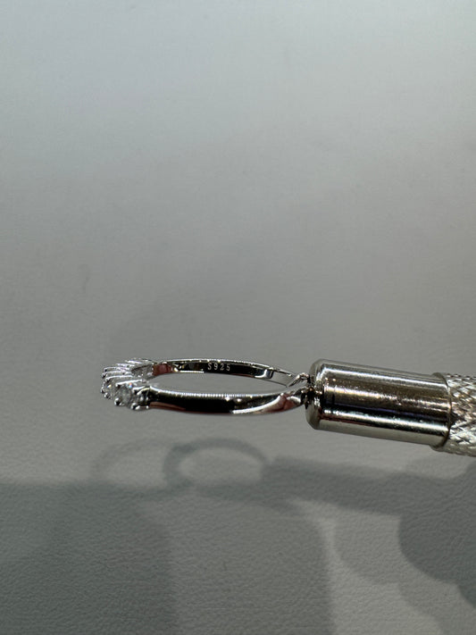 Sterling silver ring with moissanite (model: AZ068-J)