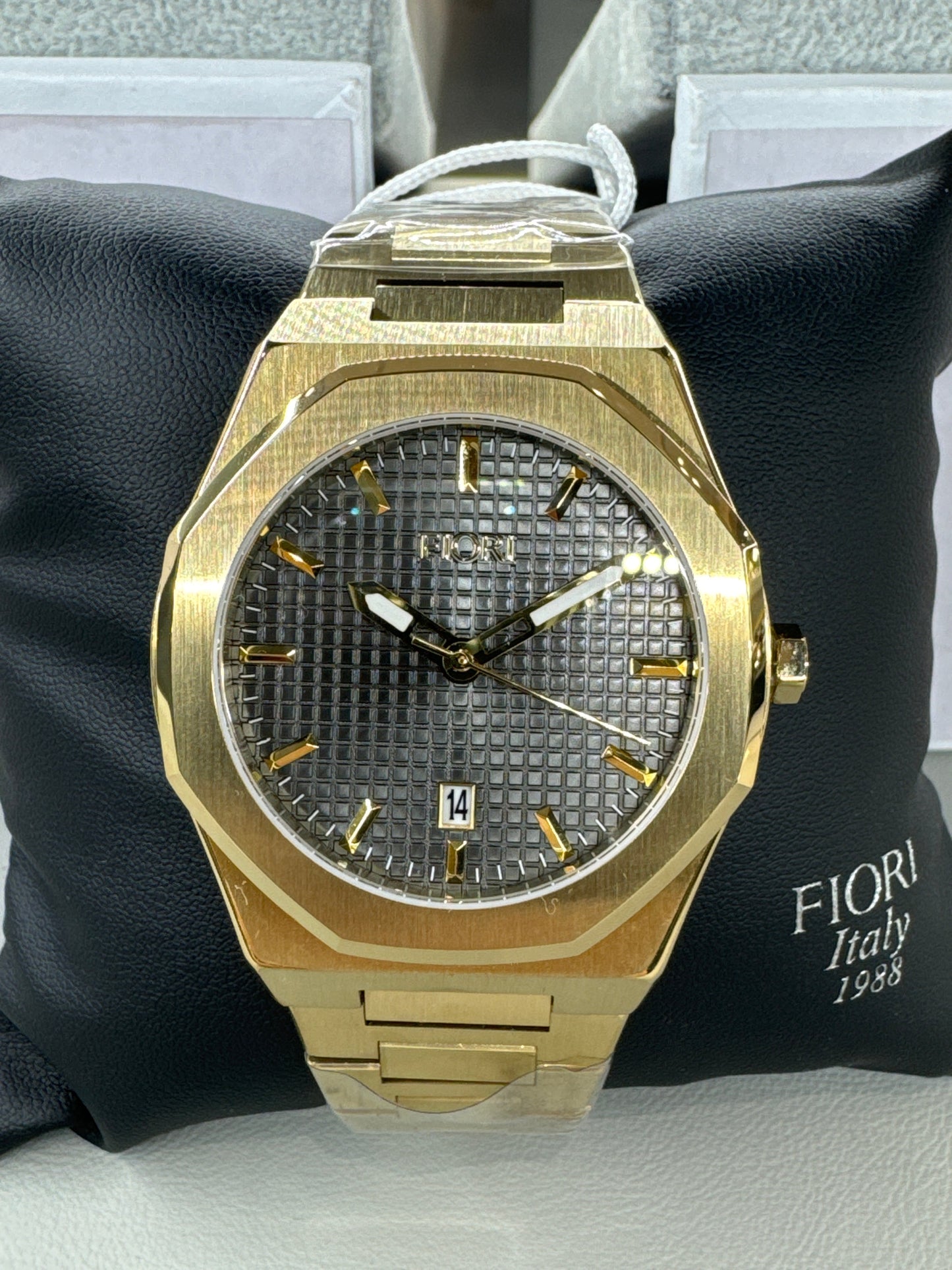 Fiori 3886 men's rose gold watch brushed polished finish sapphire crystal elegant