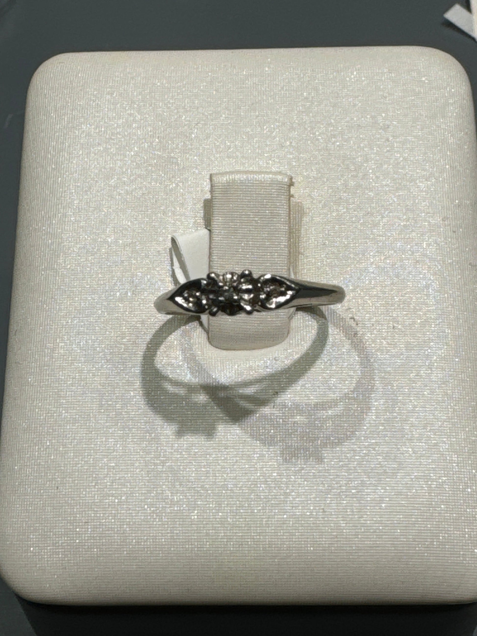 10K Gold Ring 0.03CT diamond Ring