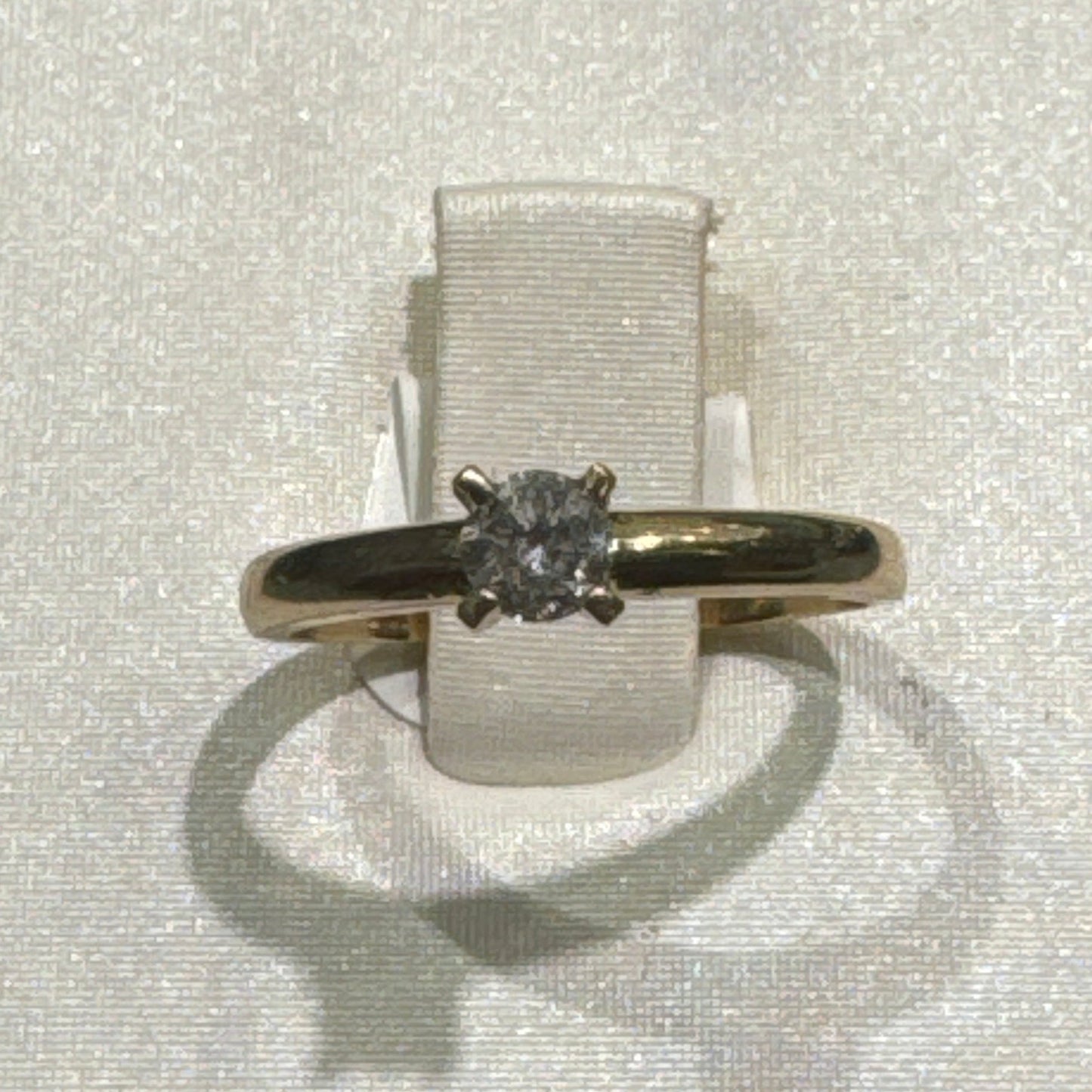 Bague en or 10K avec.25CT de diamants Gold rings