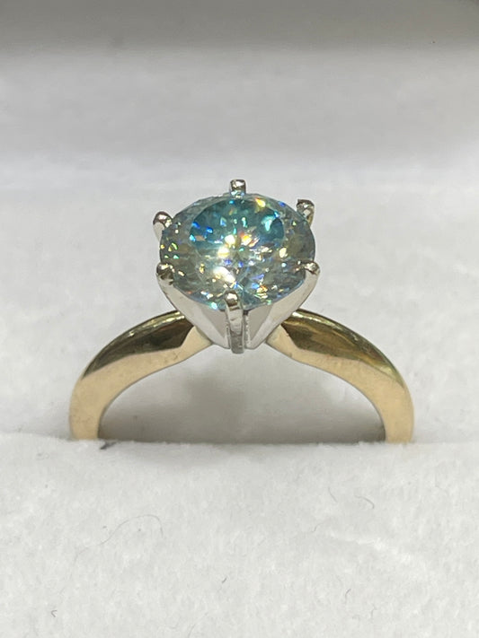 Blue Moissanite 10k 3g / 2.04ct