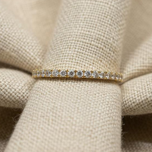 10K gold lab diamond ring detail showing lab-grown diamond brilliance expert craftsmanship