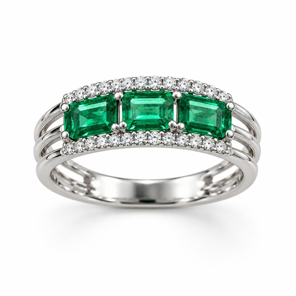 14K Gold ring with Emerald and natural diamonds 0.2CT