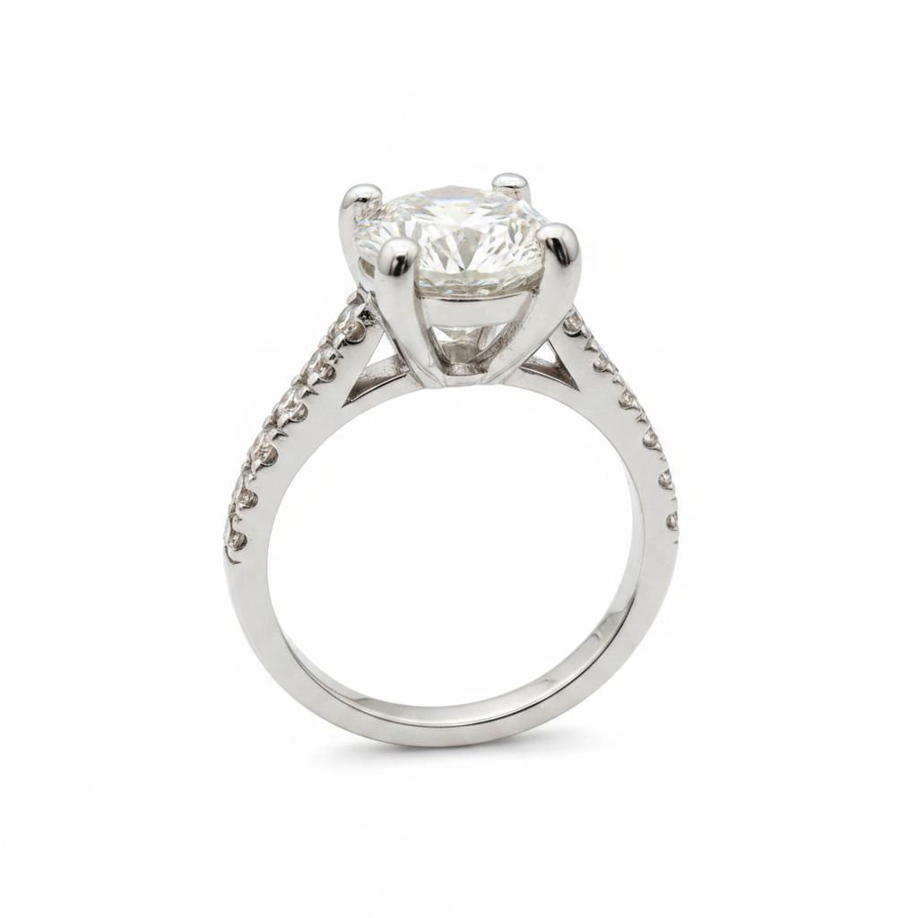Platinum Natural Diamond ring 2.24CT