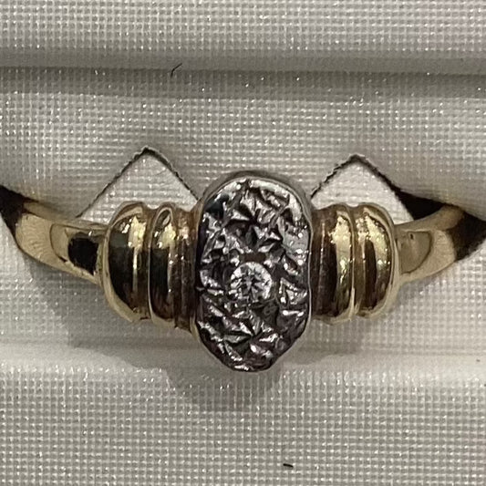 10K Y Gold Women Ring 1.67g