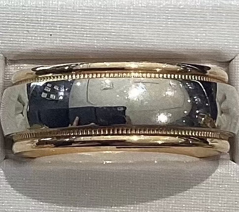 Man wedding Ring 10.80g 10K Y Gold Wedding Band