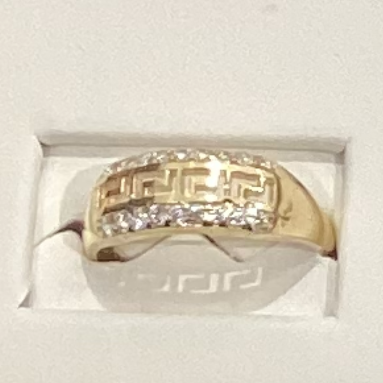 10K yellow gold ring with zirconia stones for women - 2.38g elegant statement ring