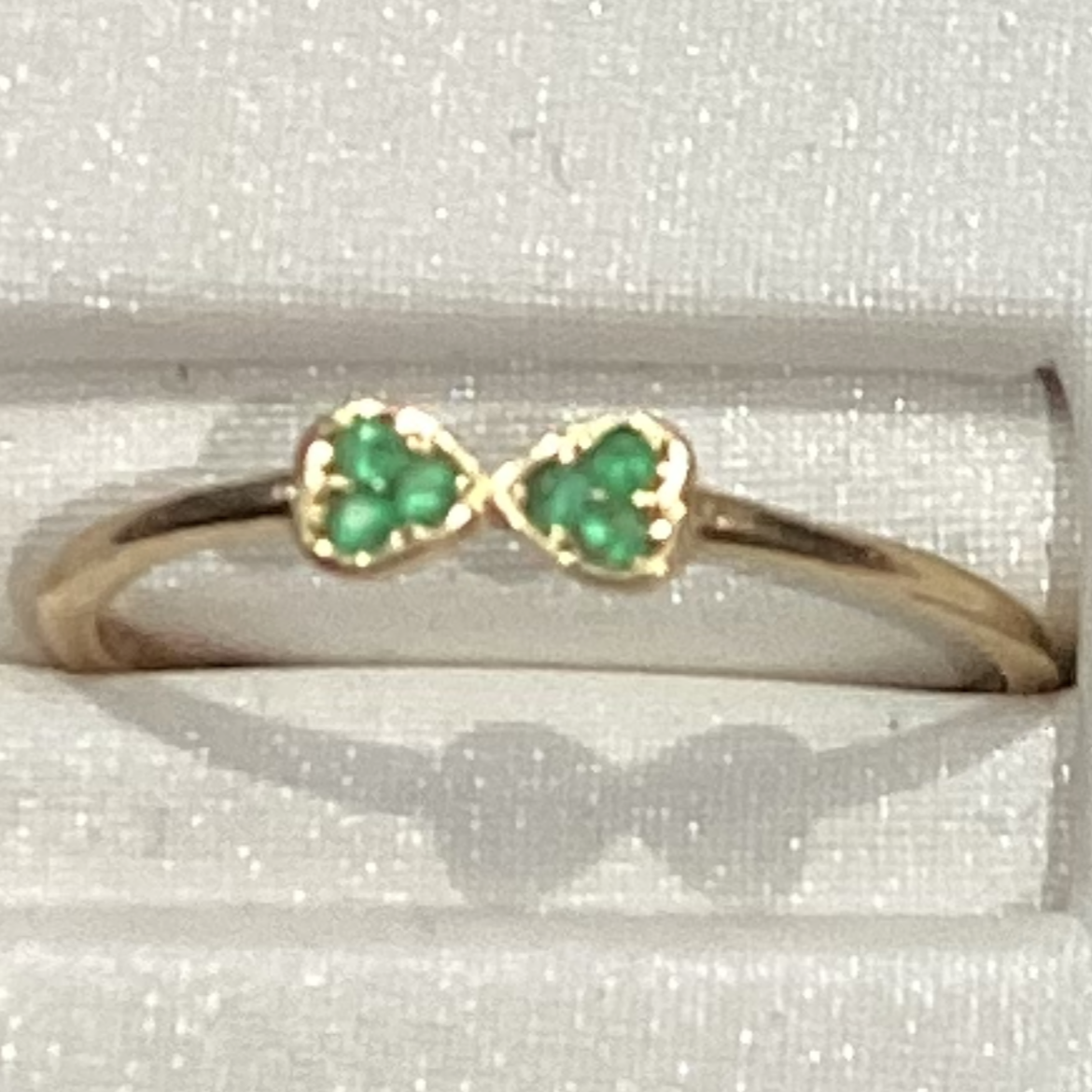 Bow Tie Synthetic Emerald 10K Yellow Gold Women Ring 0.86g Ring