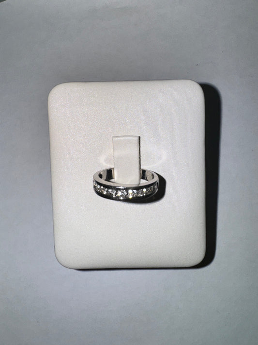 Anillo de oro blanco de 10 quilates con diamantes de 0,54 ct