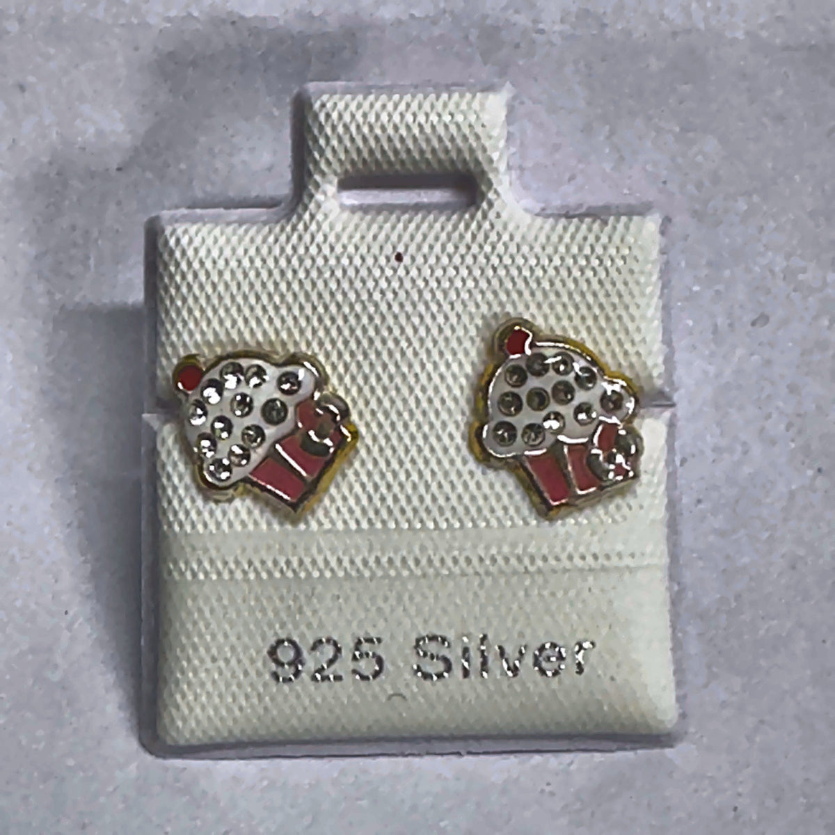 PL266 925 silver stud earrings, gold plated finish
