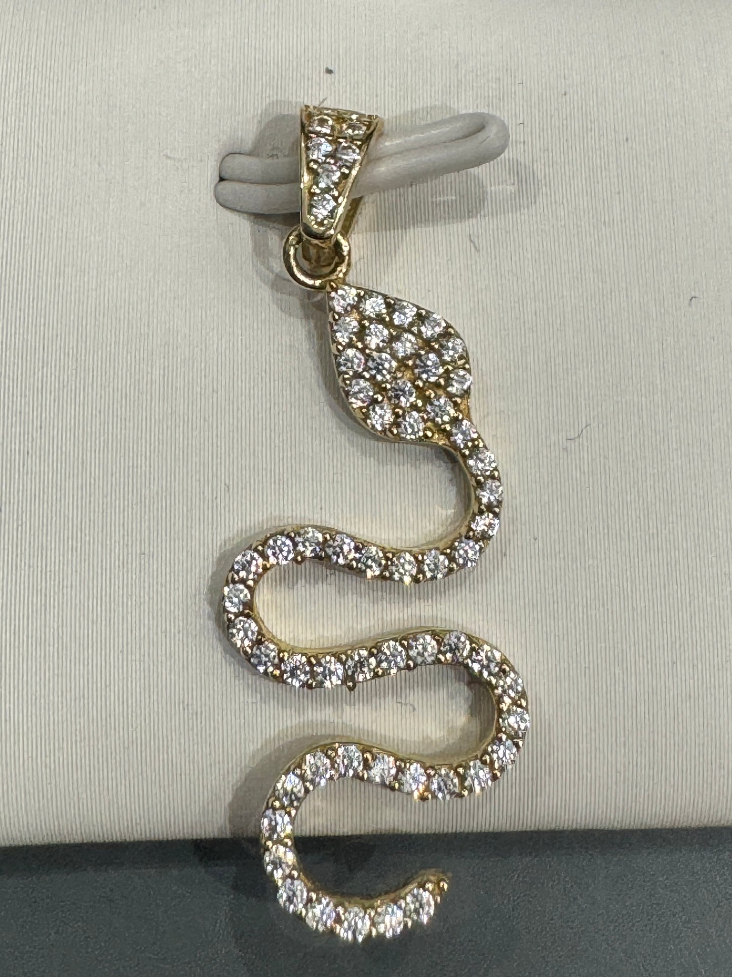 Pendant in Gold 10K Snake 1.33g / Bijouterie Del Moral