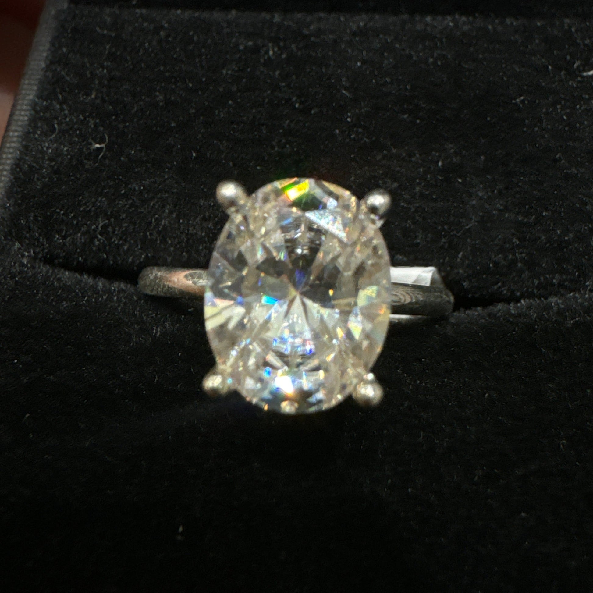 Silver Ring .925 Solitairy & Oval Moissanite