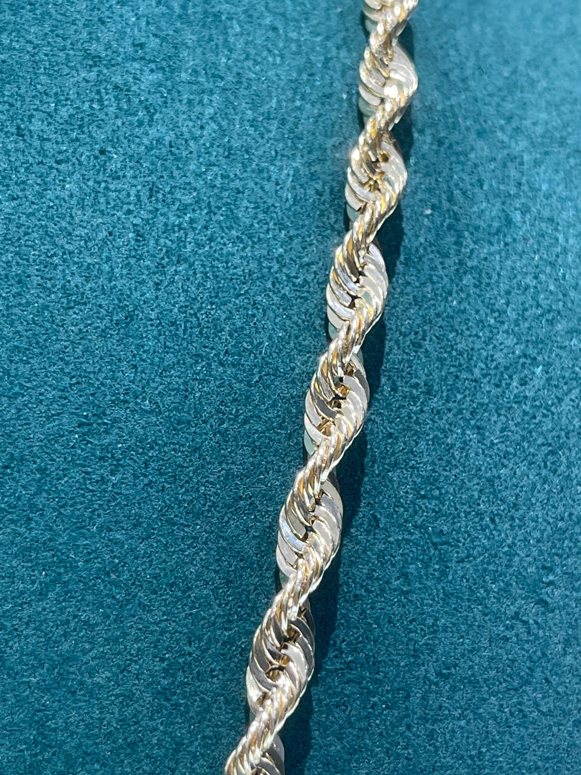 Torsage chain 10k / 4.47mm / 20po / 9.27g   / Bijouterie Del Moral / Brossard Qc. / Mail Champlain 3