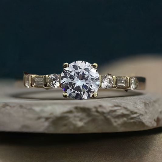 10K Y Gold Women Ring 2.42g