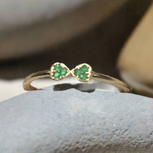 Bow Tie Synthetic Emerald 10K Yellow Gold Women Ring 0.86g Ring