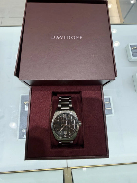 Davidoff Velocity Classic 21143 watch, detail view