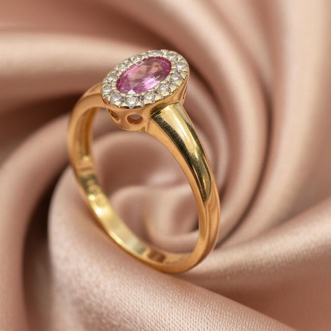 10K gold diamond ring 0.13CT detail showing expert setting delicate diamond brilliance
