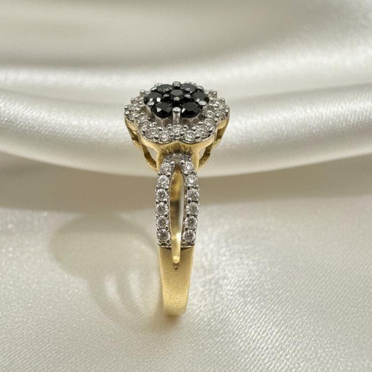 10K gold diamond ring 0.40 carat confident brilliance elegant sparkle luxury
