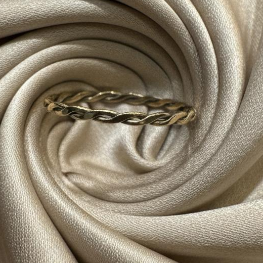 10K gold ring detail showing expert craftsmanship quality finish
