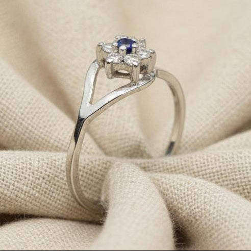 14K gold diamond and sapphire ring 0.18CT diamonds with blue sapphire center stone unique elegance

