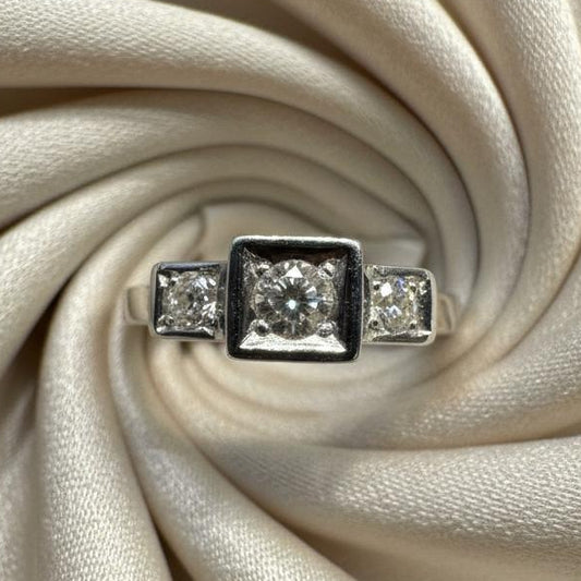 14K gold diamond ring 0.15 carat refined elegance delicate sparkle
