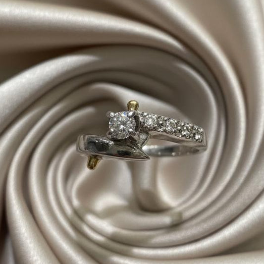 14K gold diamond ring 0.33 carat refined elegance brilliant sparkle
