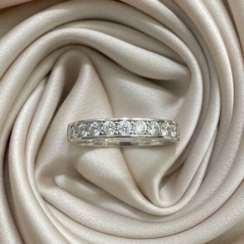 14K gold diamond ring 0.66 carat stunning elegance brilliant sparkle
