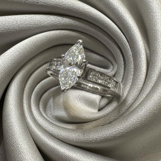 14K gold diamond ring 1.1 carat magnificent elegance brilliant sparkle
