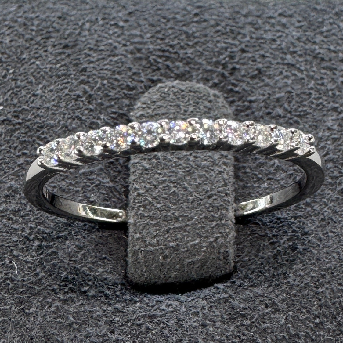 Sterling silver moissanite ring AZ064-J brilliant sparkle elegant design front view
