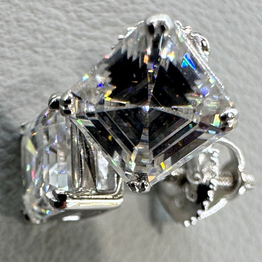 Boucles d'oreilles puces carrées en moissanite de 6 mm, argent sterling plaqué rhodium (E0344SMS-6mm)