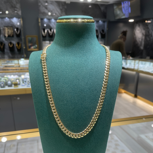 Cuban link chain gold 10k / 7.74 mm / 32.94 grams / 22 inch gold chain