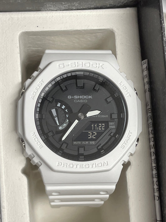 Montre Casio G-Shock GA-2100-7ACR analogique-numérique - Blanc Noir