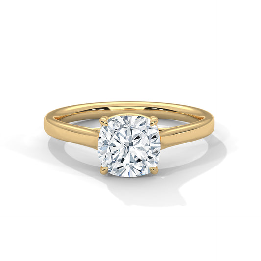 2 carat Classic Cushion Solitaire engagement ring in yellow gold - Bijouterie Del Moral