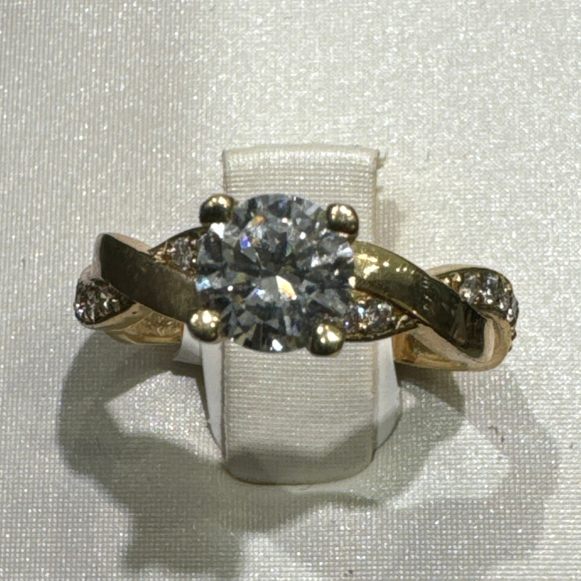 10K Gold Ring with 1.27CT Lab Diamonds Ring