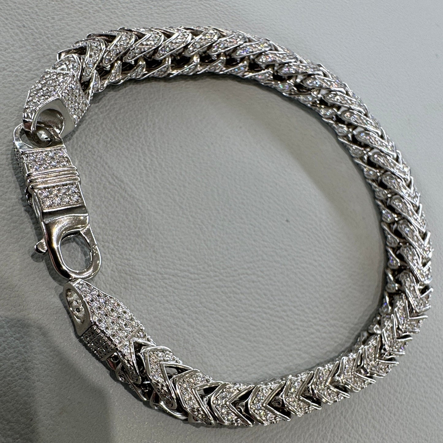 6mm Franco bracelet detail showing fully iced moissanite stones brilliant sparkle Franco link pattern
