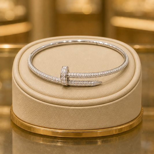 AI-enhanced product photo — Bijouterie Del Moral