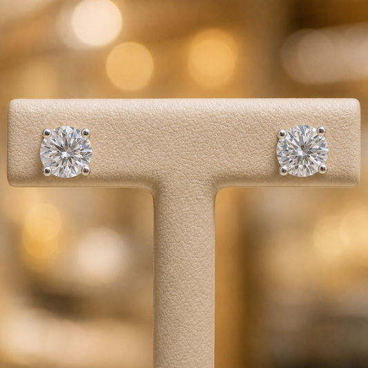 AI-enhanced product photo — Bijouterie Del Moral