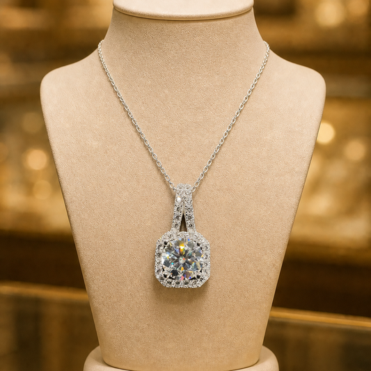 AI-enhanced product photo — Bijouterie Del Moral