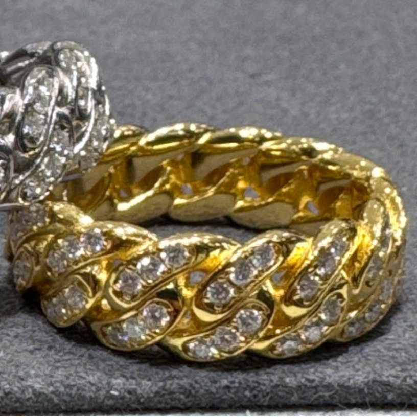 Moissanite Iced out Cuban link ring Or / 9 Ring