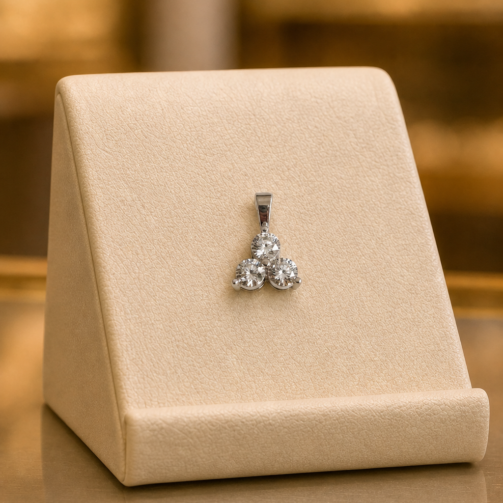 AI-enhanced product photo — Bijouterie Del Moral