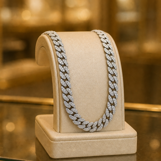 AI-enhanced product photo — Bijouterie Del Moral